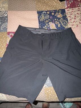 Grand slam men’s golf shorts